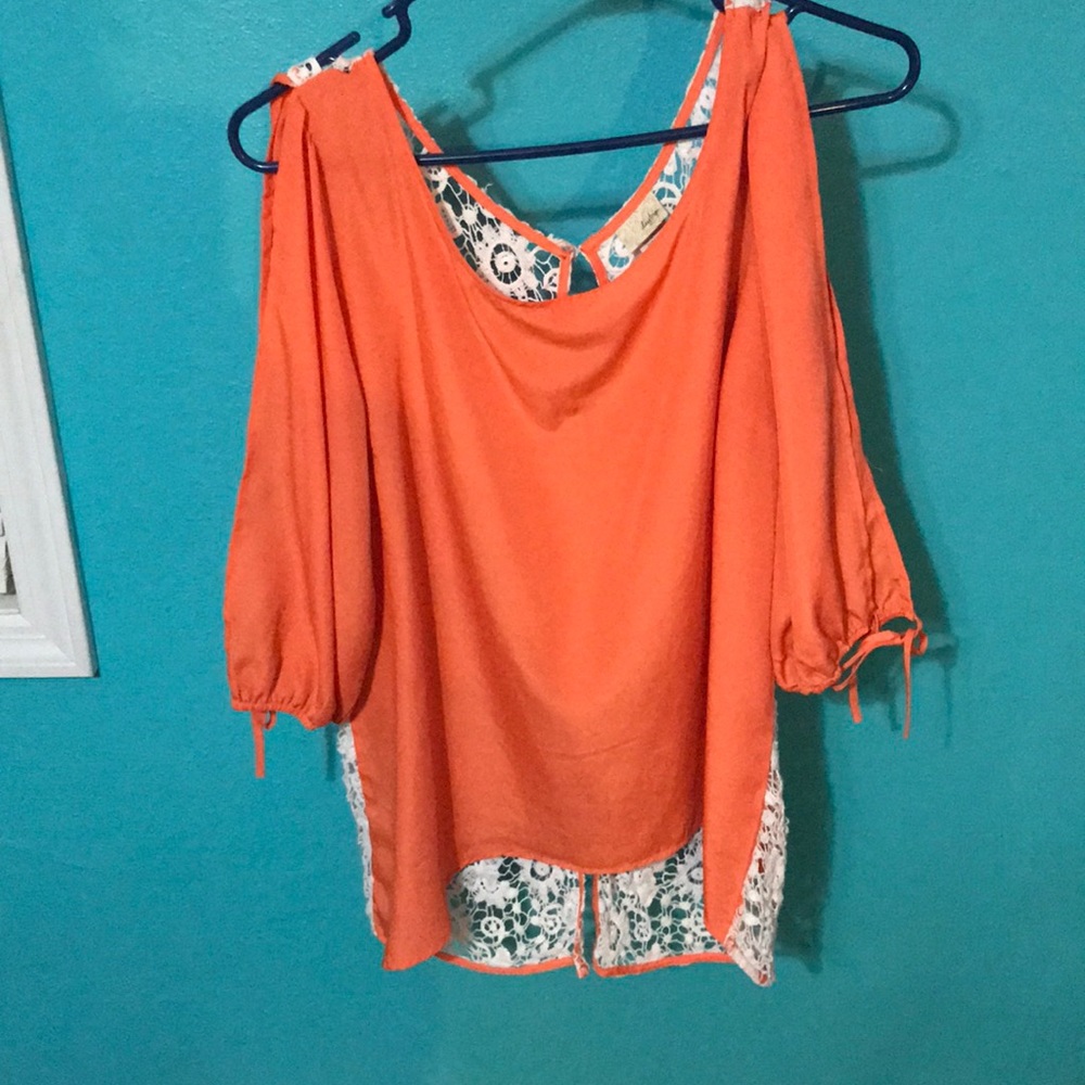Daytrip Lace Back shirt